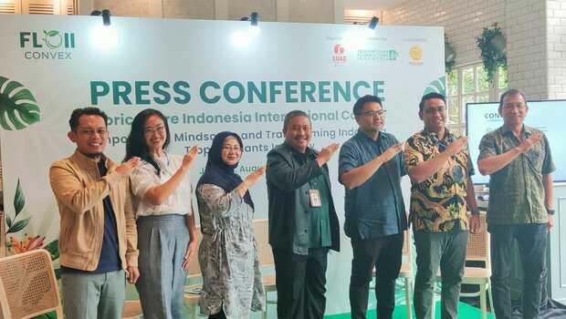 Konferensi pers pameran tanaman hias bertajuk Floriculture Indonesia International (FLOII) Convex 2022 yang akan digelar pada 14-16 Oktober 2022 mendatang.