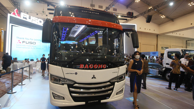 Mitsubishi FUSO menghadirkan unit bus dari varian Canter FE 84GBC, bekerja sama dengan konsumen setia PT. Bagong Dekaka Makmur.