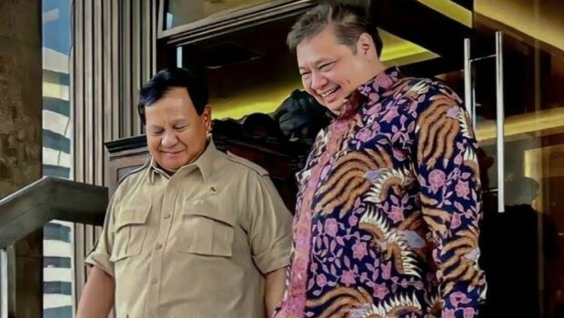 Menteri Koordinator Perekonomian Airlangga Hartarto dan Menteri Pertahanan Prabowo Subianto.