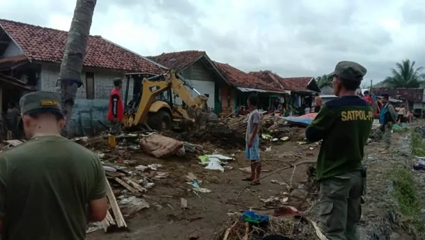 Kondisi daerah yang terdampak banjir di Kabupaten Garut, Provinsi Jawa Barat, Senin, 26 September 2022.