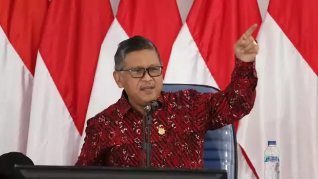 Sekjen DPP PDIP Hasto Kristiyanto menyampaikan kuliah umum bertema 