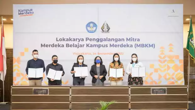 Platform pendidikan digital, PT Greatedu Global Mahardika (Greatedu) dan Universitas Kristen Duta Wacana (UKDW) Yogyakarta sepakat mendukung Program Merdeka Belajar Kampus Merdeka.