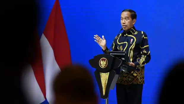 Presiden Joko Widodo memberikan sambutan dalam acara United Overseas Bank (UOB) Economic Outlook 2023 di Hotel Indonesia Kempinski, Jakarta, Kamis, 29 September 2022.