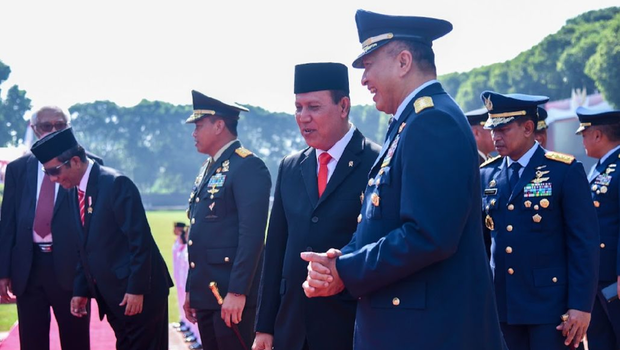 Kepala Badan Nasional Penanggulangan Terorisme Republik Indonesia (BNPT), Boy Rafli Amar saat menghadiri upacara Hari Kesaktian Pancasila di Monumen Pancasila Sakti, Lubang Buaya, Jakarta Timur pada Sabtu 1 Oktober 2022.