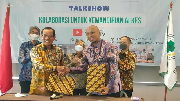 Penandatanganan nota kesepakatan asosiasi perusahaan alat kesehatan, Gakeslab Indonesia dengan Surveyor Indonesia di Jakarta, Selasa, 3 Oktober 2022.