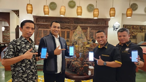 PT Infesta Teknologi Indonesia merilis aplikasi TerateCash sebagai wadah anggota Persaudaraan Setia Hati Terate (PSHT), organisasi pencak silat asal Madiun untuk berkomunikasi dan bertransaksi digital.