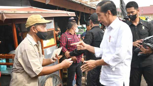 Jokowi: Gunakan Bansos untuk Penuhi Gizi Anak