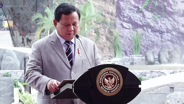 Menteri Pertahanan Prabowo Subianto menyampaikan pidato pada pembukaan Indo Defence Tahun 2022 Expo & Forum di JIExpo Kemayoran, Jakarta, Rabu, 2 November 2022.