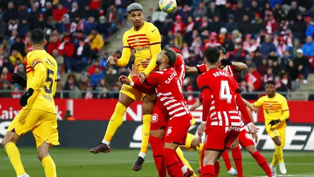 Gol Pedri Bawa Barcelona Taklukkan Girona