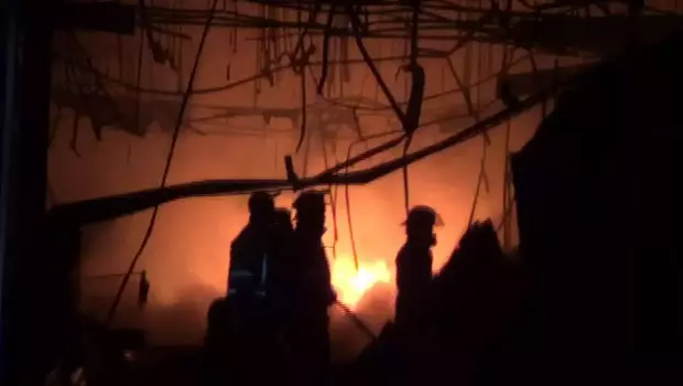 Kebakaran Swalayan di Bekasi, 11 Unit Pemadam Dikerahkan