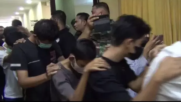 Beraninya Keroyokan Tawuran, 31 Pelajar <em>Nangis</em> di Kantor Polisi