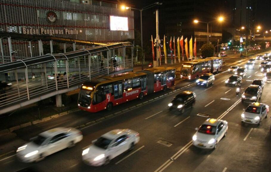 Beroperasi Malam Hari, Bus Transjakarta Sangat Diminati