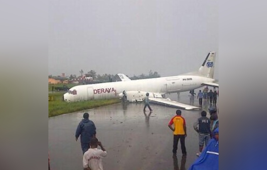 Pesawat Deraya Tergelincir di Wamena, Rabu (4/2).