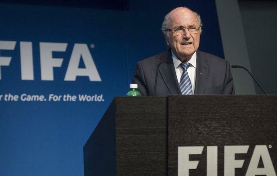 Presiden FIFA Sepp Blatter saat mengumumkan pengunduran dirinya di Zurich, 2 Juni 2015.