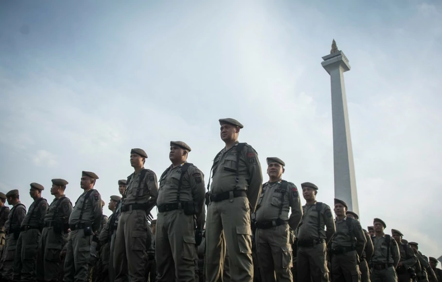 Satuan Polisi Pamong Praja (Satpol PP) DKI Jakarta.