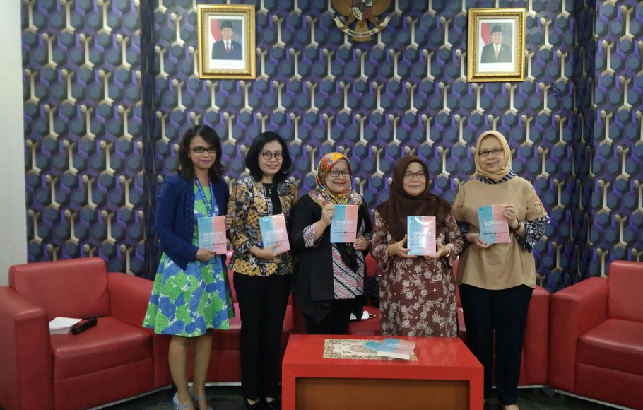 Lembaga Ilmu Pengetahuan Indonesia (LIPI) pun melalui Pusat Penelitian Perkembangan Iptek (Pappiptek) LIPI meluncurkan buku 