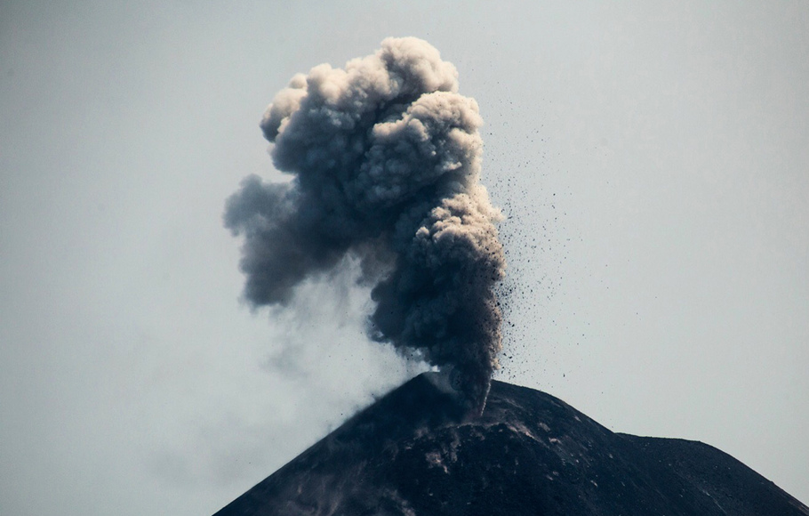 Isu Anak Krakatau Meledak, PVMBG Imbau Masyarakat Tidak Panik