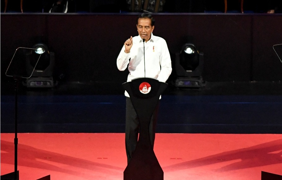 Presiden Joko Widodo memberikan pidato pada Visi Indonesia di Sentul International Convention Center, Bogor, Jawa Barat, 14 Juli 2019.