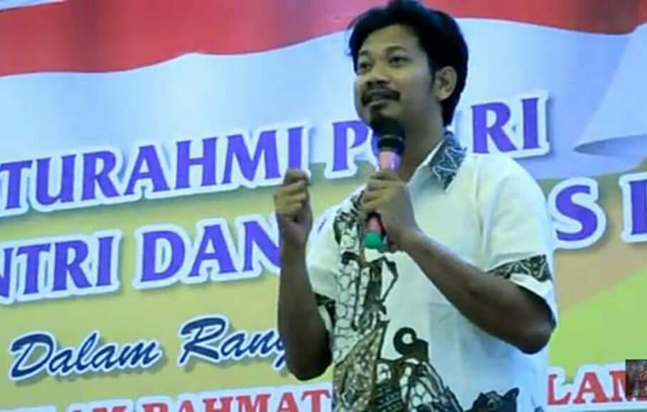Pendiri Negara Islam Indonesia (NII) Crisis Center, Ken Setiawan.