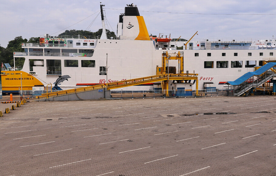 Ilustrasi Pelabuhan Merak,  Banten. 