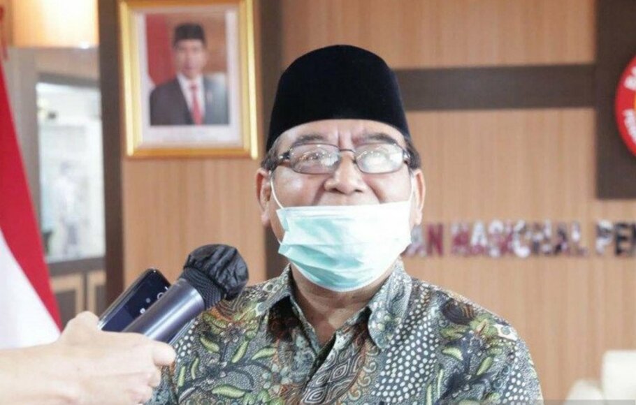 Wakil Ketua Pembina Pengurus Pusat Persatuan Tarbiyah Islamiyah (PP Perti) KH Anwar Sanusi 