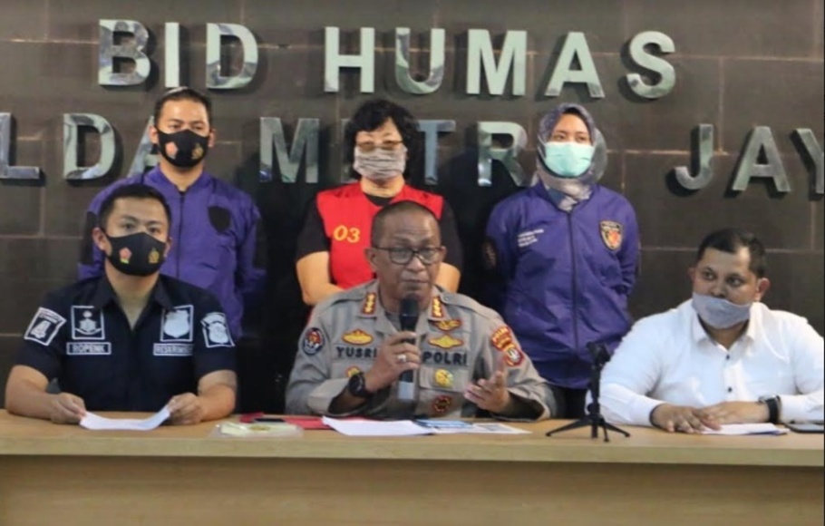 Polisi melakukan jumpa pers terkait penangkapan pelaku penghinaan terhadap Basuki Tjahaja Purnama.