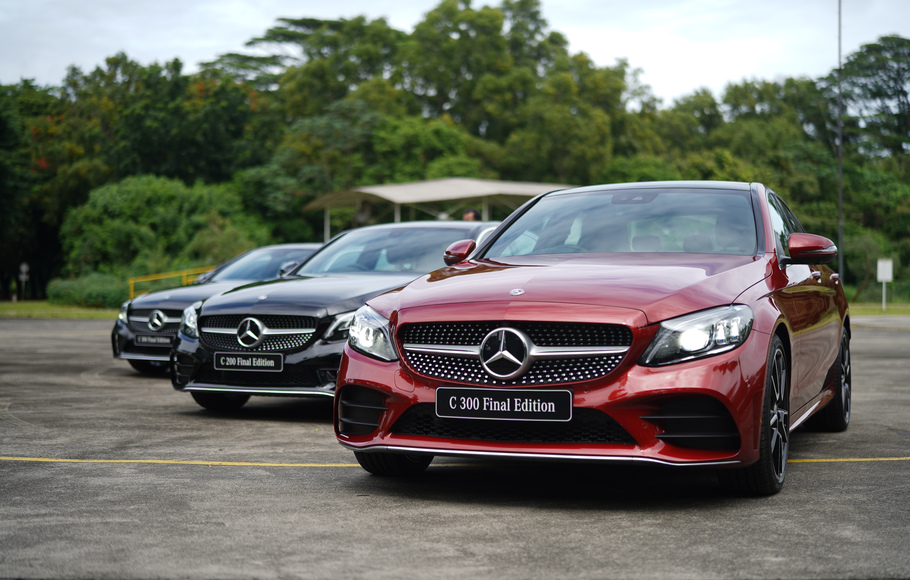 Mercedes-Benz resmi meluncurkan dua varian terbaru dari C-Class untuk pasar Indonesia, yaitu Mercedes-Benz C 300 AMG Final Edition dan Mercedes-Benz C 200 AMG Final Edition, Jumat, 22 Januari 2021.