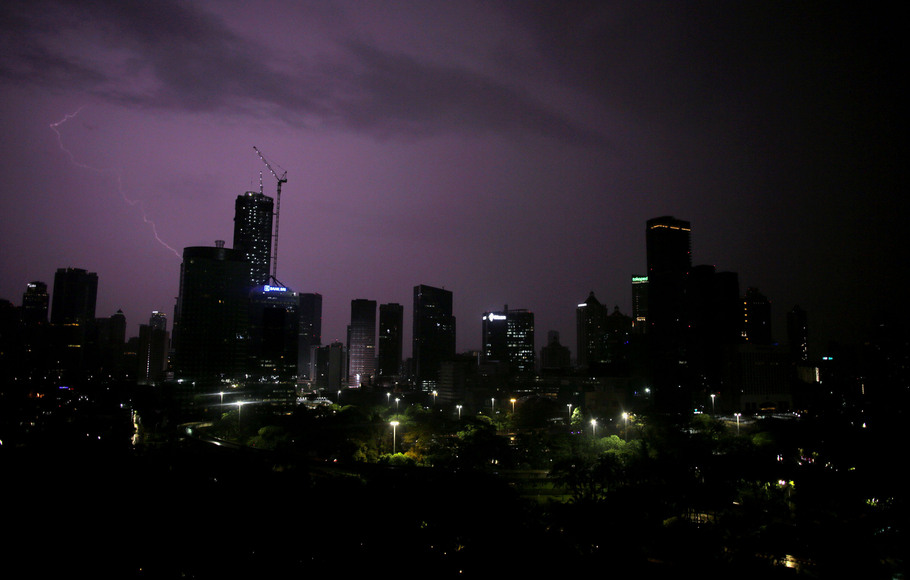 Ilustrasi cuaca buruk di Jakarta.