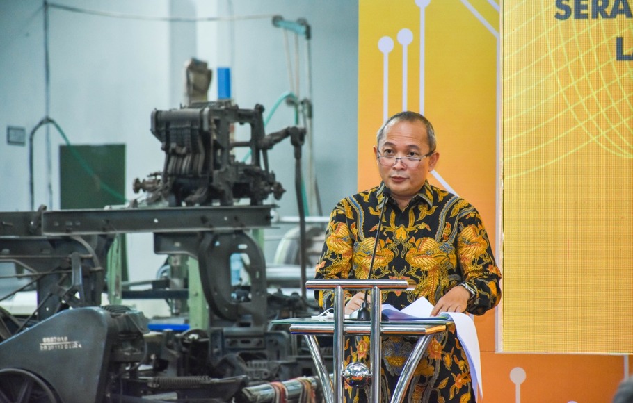 Kepala Badan Standardisasi dan Kebijakan Jasa Industri (BSKJI) Kementerian Perindustrian, Doddy Rahadi membacakan laporan pada acara Business Gathering Balai Besar Tekstil (BBT) Bandung Tahun 2021, Kamis (18/3/2021).