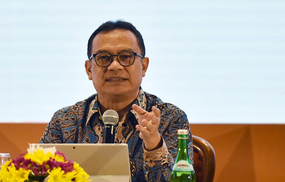 Guru besar Hukum Administrasi Universitas Katolik Parahyangan Bandung, Asep Warlan Yusuf.