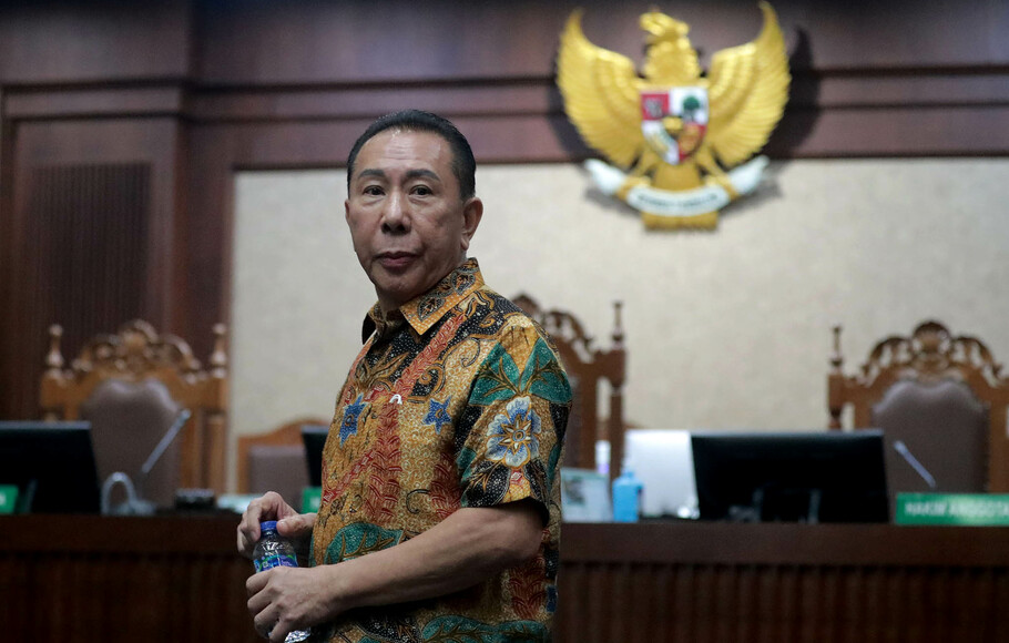 Terdakwa kasus pemberian suap kepada penegak hukum dan pemufakatan jahat Djoko Tjandra menjalani sidang pembacaan putusan di Pengadilan Tipikor, Jakarta, Senin, 5 April 2021.