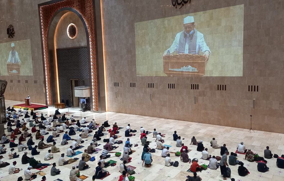 Imam Besar Masjid Istiqlal Minta Umat Putus Mata Rantai Covid-19