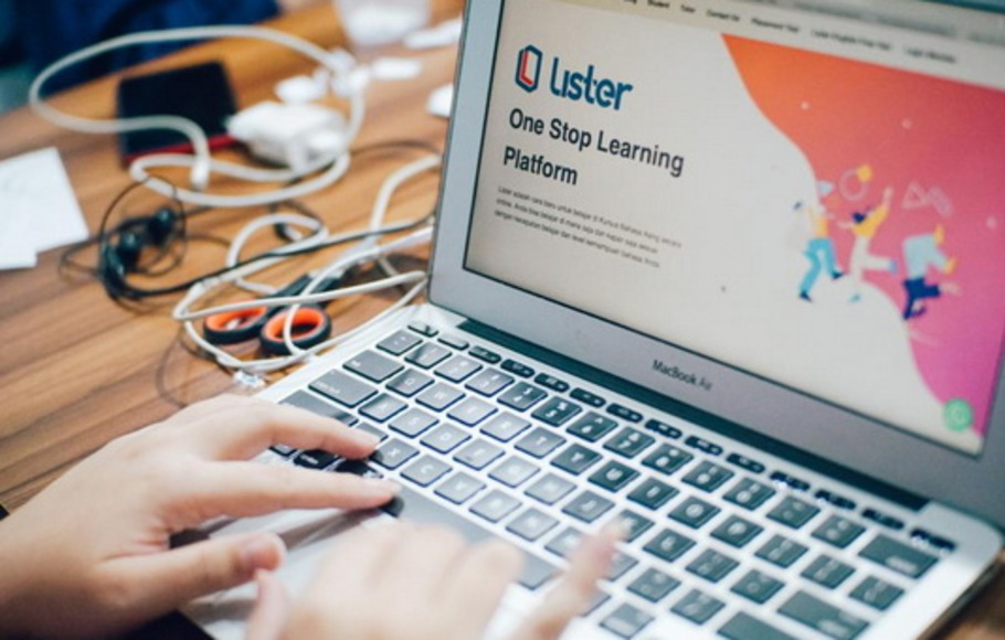 Platform edukasi Lister berhasil masuk 25 besar Astra Start-Up Challenge dari 3781 pendaftar.