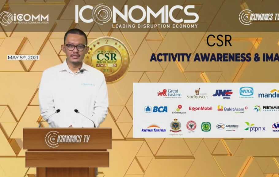 Founder & CEO Iconomics Bram S Putro saat membuka acara “Indonesia CSR Brand Equity Awards 2021” di Jakarta, Rabu (5/5/2021).