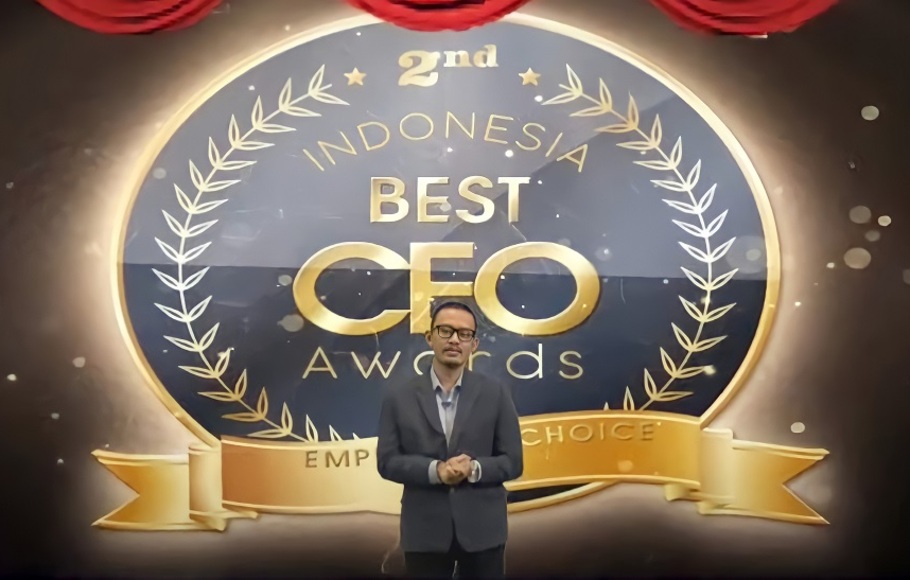 The Iconomics penghargaan Indonesia Best CEO Awards 2021 Employees Choice. 