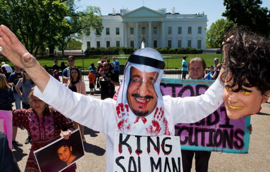 Sejumlah aktivis hak asasi manusia menggelar aksi demonstrasi untuk menentang eksekusi mati di Arab Saudi.
