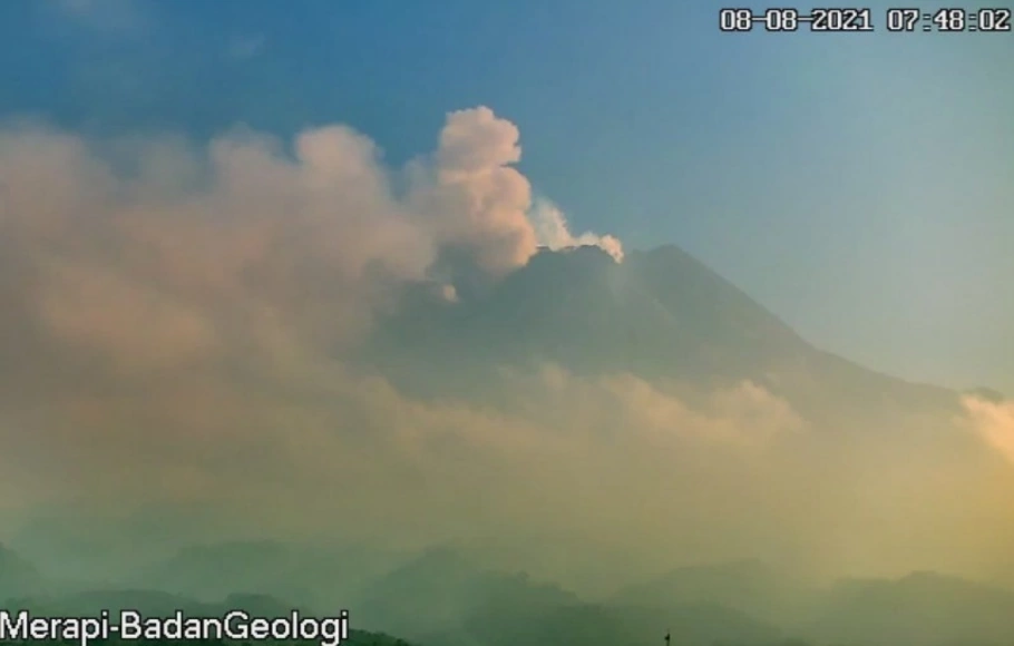 Kondisi Gunung Merapi, Minggu, 8 Agustus 2021.