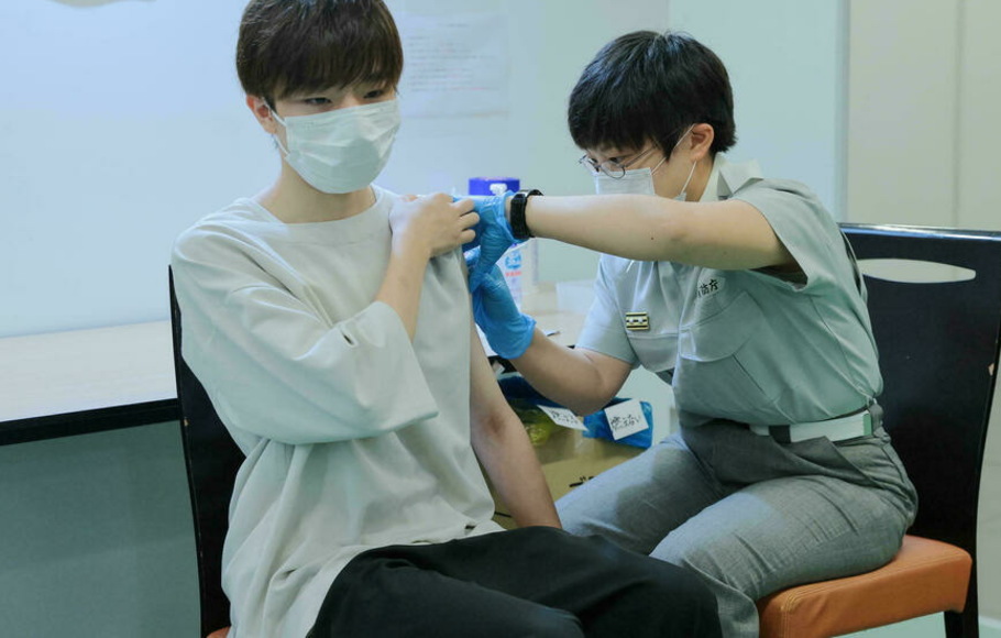 Program vaksinasi di Jepang dimulai dengan lambat tetapi semakin cepat dalam beberapa bulan terakhir.