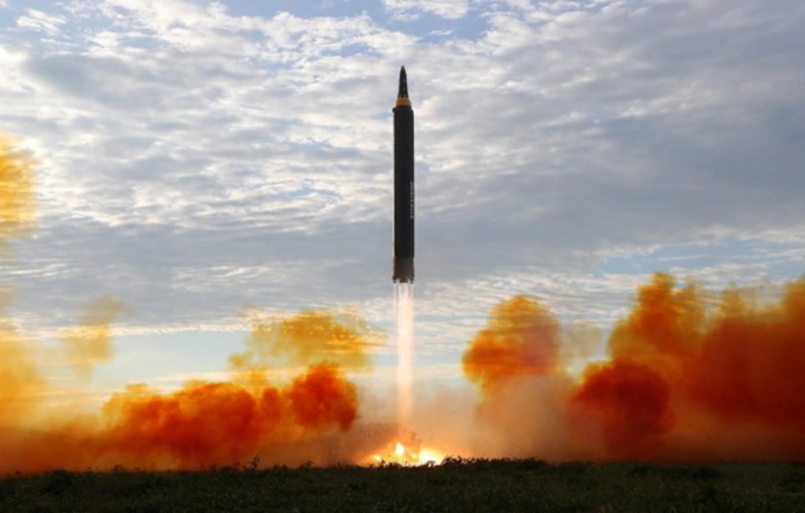 Rudal Hwasong-19 buatan Korea Utara diluncurkan