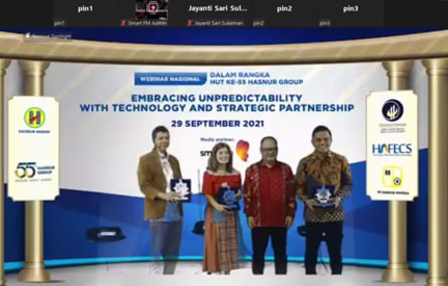 Webinar bertema “Embracing Unpredictability with Technology and Strategic Parnership” yang digelar dalam rangka HUT ke-55 Hasnur Group di Jakarta, Rabu, 29 September 2021.
