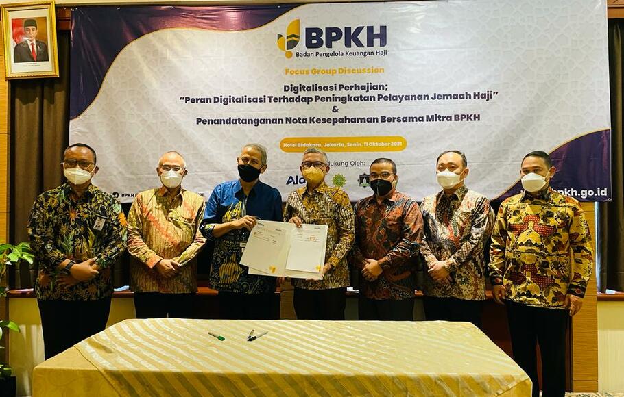 PT Bank Aladin Syariah Tbk (BANK) melakukan penandatanganan nota kesepahaman (MoU) dengan Badan Pengelola Keuangan Haji (BPKH) untuk mendorong digitalisasi pelayanan jemaah haji.