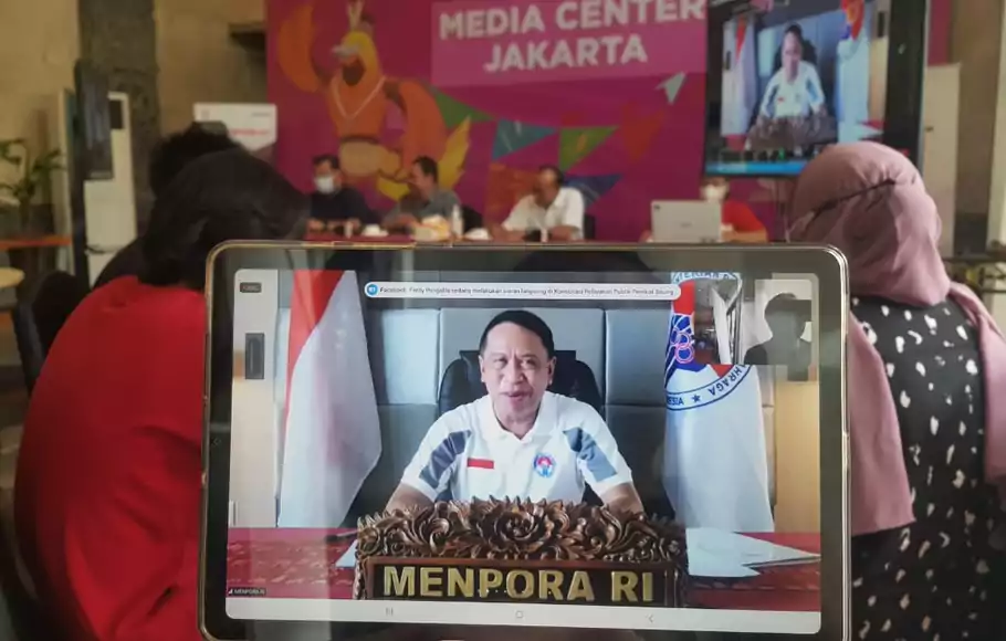 Menteri Pemuda dan Olahraga (Menpora), Zainudin Amali dalam diskusi dengan awak media di Media Center Jakarta untuk PON XX Papua yang menyampaikan virtual dari Jayapura.