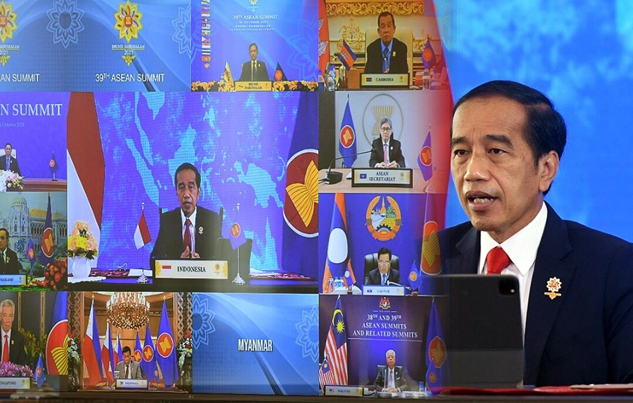 Presiden Joko Widodo menghadiri KTT ASEAN ke-39 secara virtual dari Istana Kepresidenan Bogor, Selasa 26 Oktober 2021. 
