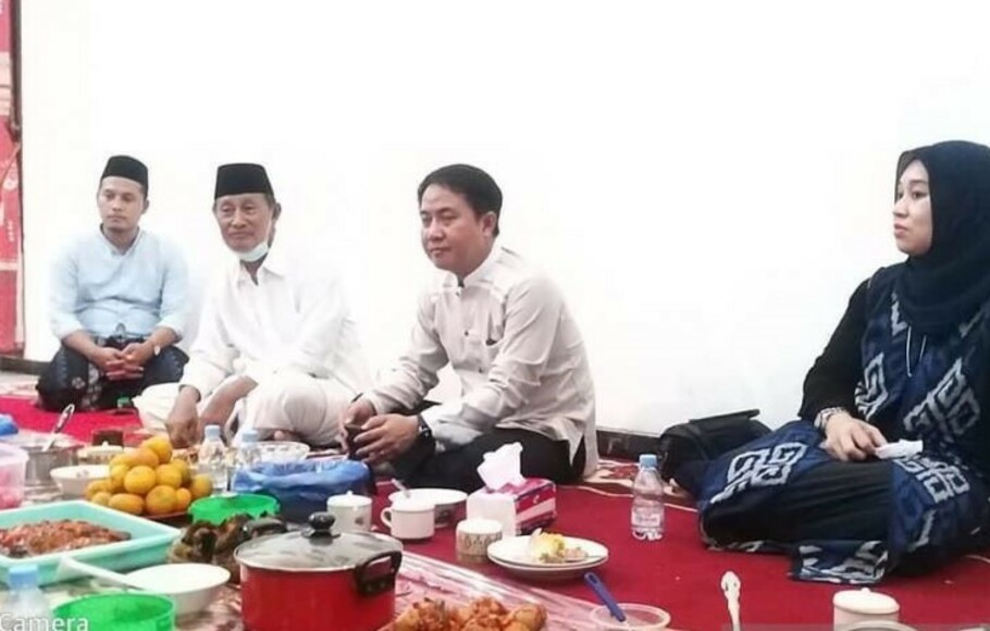 Dirjen Penyelenggaraan Haji dan Umrah (PHU) Hilman Latief (kedua dari kanan). 
