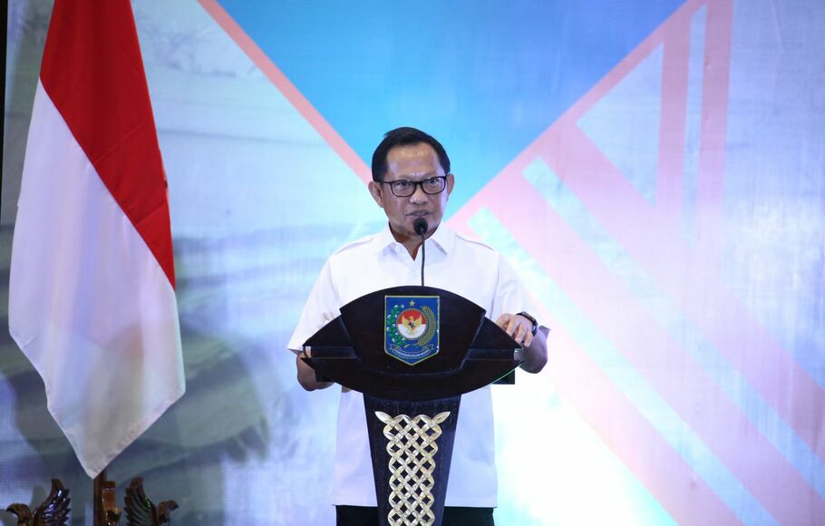 Mendagri Tito Karnavian membuka pertemuan Technical Committee (TC) ke-36 CIRDAP dan Workshop International 2021 secara hybrid, di Hotel Bidakara, Jakarta, Rabu, 3 November 2021.