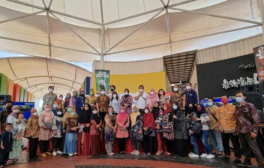 Kemenkop dan UKM menggandeng Asosiasi Lisensi Indonesia (Asensi) menginisiasi Gerak Bersama dalam program peningkatan skala usaha bagi wirausaha melalui jaringan bisnis di Jababeka, Jawa Barat.