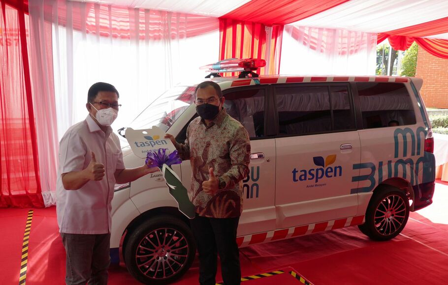PT Taspen (Persero) menyerahkan bantuan fasilitas kesehatan berupa satu unit mobil ambulans pada Klinik Pratama Kementerian BUMN.
