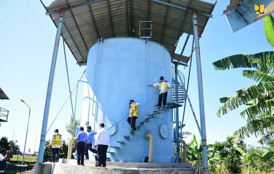 Bendungan Karalloe telah meningkatkan layanan air bersih Sistem Penyediaan Air Minum (SPAM) Ibu Kota Kecamatan (IKK) Turatea dan Tolo di Kabupaten Jeneponto, Sulawesi Selatan. 