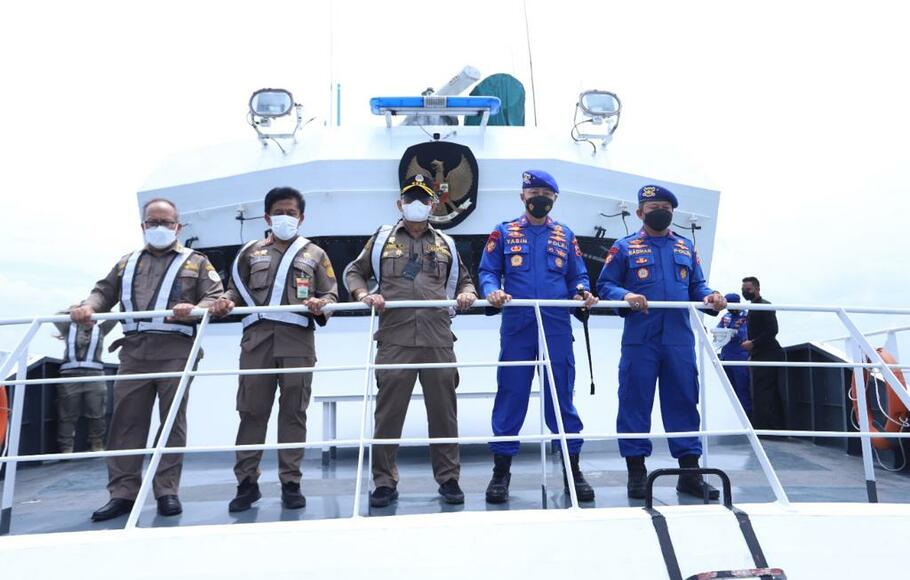 Menteri Pertanian (Mentan) Syahrul Yasin Limpo memimpin patroli laut di perairan Jakarta Utara, Kamis 25 November 2021.
