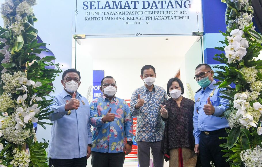 Kementerian Hukum dan Hak Asasi Manusia (Kemenkumham) melalui Direktorat Jendral Imigrasi kembali membuka Unit Layanan Paspor (ULP) di salah satu pusat perbelanjaan yang dikelola Lippo Mall Indonesia, Cibubur Junction yang berlokasi Jakarta Timur.